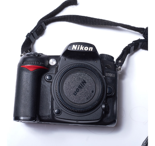 Nikon D7000 Body, 16.2 Mpx, Dslr