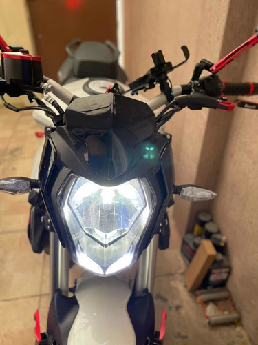 Imagen 2 de 14 de Benelli Tnt 25n 250cc