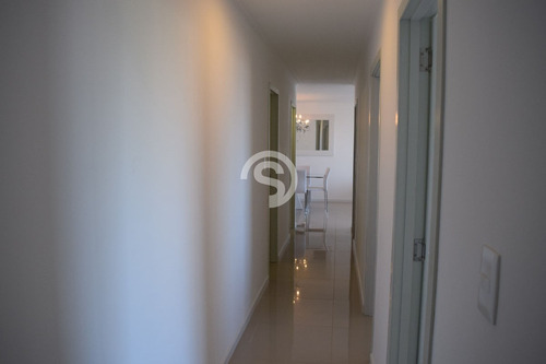 Apartamento En Venta - Brava- Ref: 3982