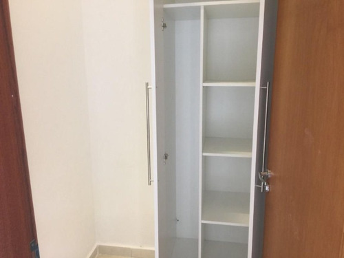 Sobrado Com 3 Dormitórios À Venda, 145 M² Por R$ 550.000 - Condomínio Terras De São Francisco - Sorocaba/sp, Entre Em Contato E Agende Sua Visita. - So0098 - 67640092