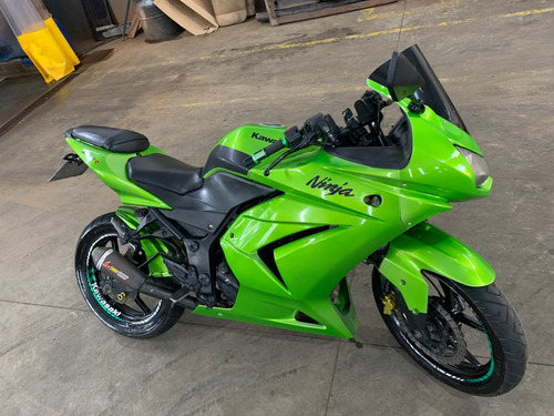Vendo Troco Ninja 250r