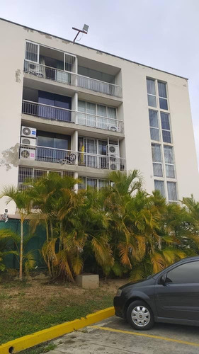 Imagen 2 de 14 de Se Vende Apto 69m2 2h/2b/4p Guatire, El Ingenio.