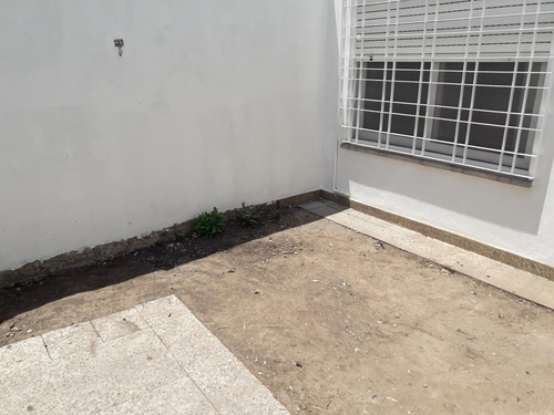Imagen 8 de 22 de Venta Casa 3 Ambientes Con Departamento 2 Amb Independiente - Bernal - Ideal 2 Familias