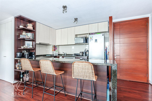 Departamento En Venta De 2 Dorm. En Las Condes