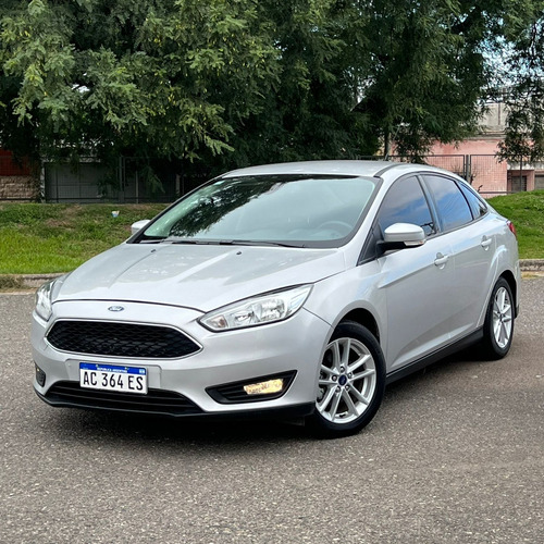 Ford Focus III 1.6 Sedan S