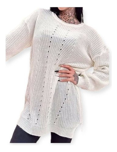 Sweater Oversize Detalle Calado Adelante Con Tajo Al Costado