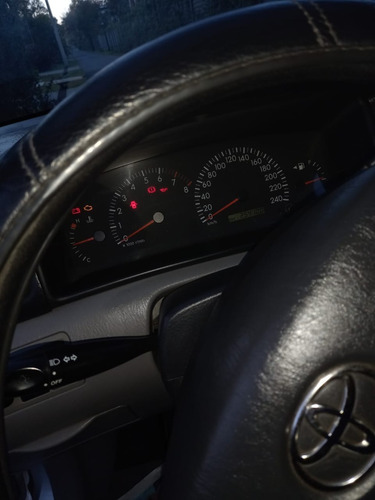 Imagen 3 de 12 de Toyota Corolla 1.8 Xei