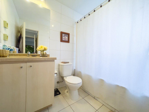 Casa En Venta 3h/2b Con Piscina En Condominio