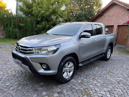 Toyota Hilux 2.8 Cd Srv 177cv 4x2