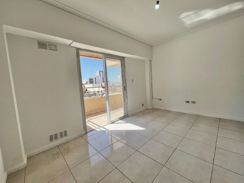 Monoambiente Con Balcon, Gym Y Sum Lanús Centro