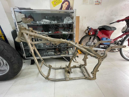 Imagen 12 de 25 de Harley Davidson Softail Custom Fxstc