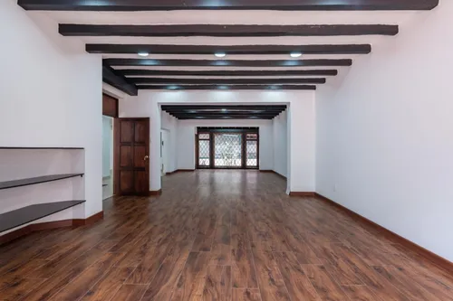 Casa En Arriendo/venta En Quinta Camacho. Cod V6344