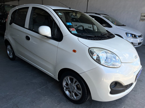Imagen 3 de 16 de Chery Qq 1.0 Security Full Les Automotores