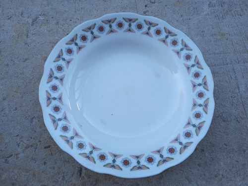 1 Plato Antiguo Blanco Made In China 23 Diam X 4,2 Alto