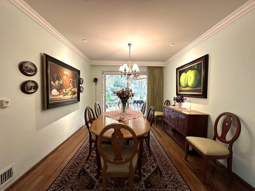 Residencia En Venta En Calle Y Fraccionamiento Cerrado En Lomas Hipódromo