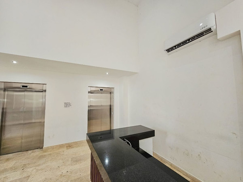 Oficinas Y Consultorios· Avenida 135 · Zona Sur · Seguridad · Elevadores