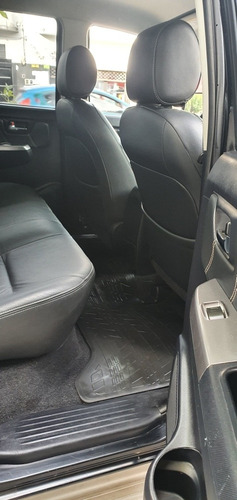Imagen 11 de 16 de Toyota Hilux 2015 3.0 Cd Srv Limited 171cv 4x4 5at