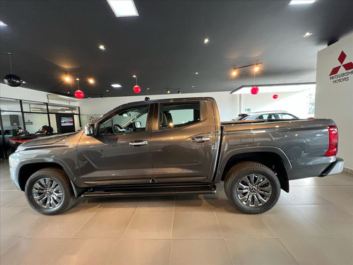 Mitsubishi Triton 2.4 BITURBO DIESEL CD HPE 4X4 AUTOMÁTICO