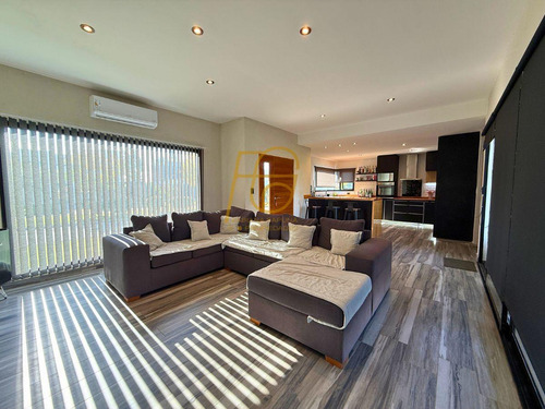Venta Casa 4 Ambientes - San Lucas, Canning