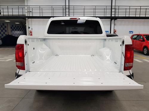 Imagen 3 de 25 de Volkswagen Amarok 2.0 Cd Tdi 180cv Comfort 4x2 Mos