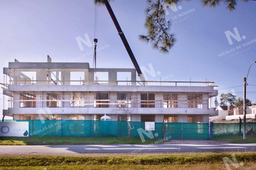 Imagen 6 de 7 de Edificio Portezuelo, Proyecto En Barra De Carrasco, Venta Apartamento De 2 Dormitorios Con Patio Y Parrillero Exclusivos - Montevideo Carrasco