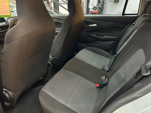 Chevrolet Onix Hatch 1.0 12V Flex 5p Mecanico 2023 Completo Baixa Km