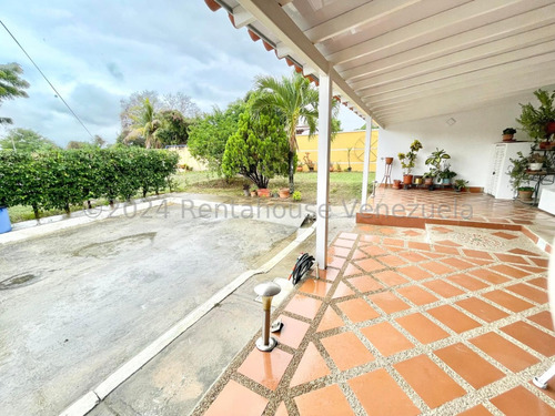 Kl Vende Espectacular Casa Concepto Abierto Moderna En Cabudare #24-26224