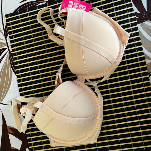 Brasier Con Push Up Ligero Estilo Media Copa