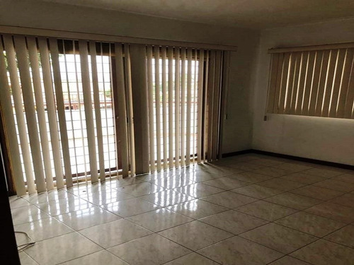 Imagen 9 de 12 de Casa En Venta Urb. Alta Florida Mls #22-8390
