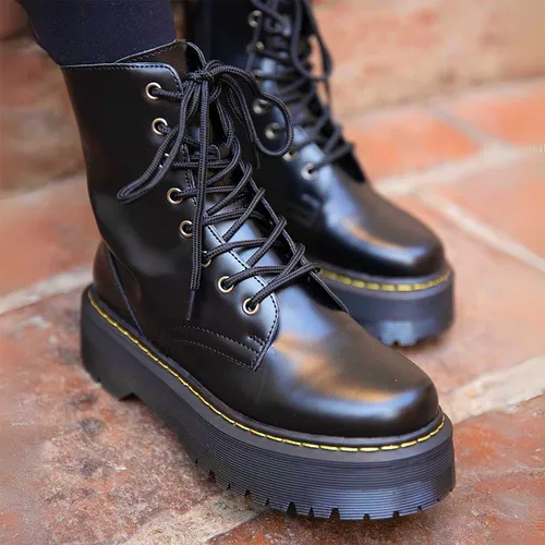 Dr martens charol negro mujer deals