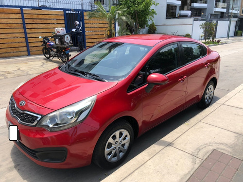 Imagen 1 de 13 de Kia Rio