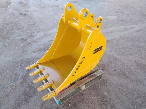Bote Cucharon De 5 Puntas Para Retroexcavadora Case 580n