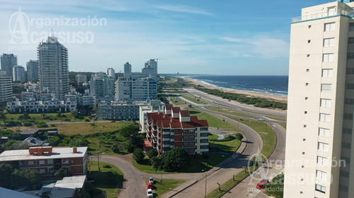 Departamento - Playa Brava