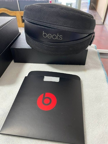 Audífonos Beats Solo³ Wireless - Matte Black