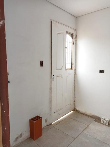 Imagen 7 de 14 de Departamento - Saladillo - A Terminar