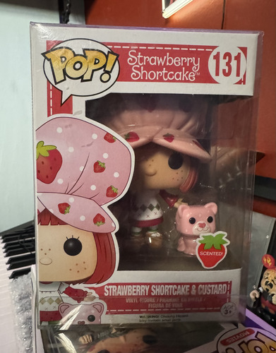 Funko Pop Strawberry Shortcake & Custard #131 Con Protector (Usado)