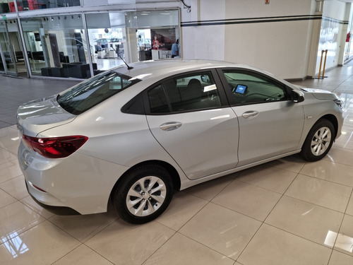 Imagen 12 de 16 de Chevrolet Onix Plus Tech 2022 0km