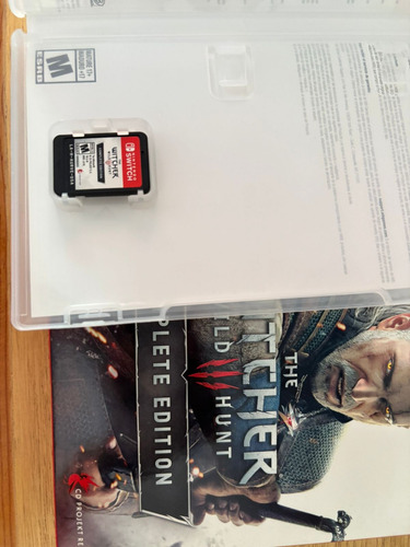 The Witcher 3 Complete Edition Nintendo Switch Físico (Usado)