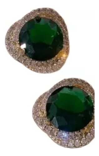 Aros Dorados Con Cristal Verde Y Transparentes Alrededor.imp