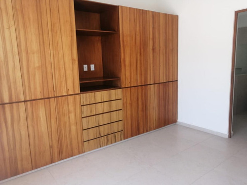 Imagen 10 de 15 de ¡¡¡ Oportunidad ¡¡¡ Casa En Venta Fraccionamiento Mayorazgo León Gto.