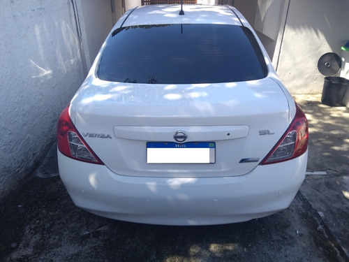 Versa 2014 Sl Segundo Dono