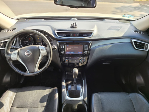 Imagen 13 de 15 de Nissan X-trail Exclusive 2016