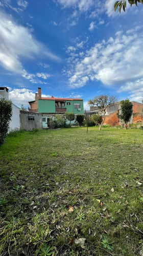 Dueño Vende 2 Casas En Un Mismo Padrón. Muy Próximo Al Centro, Shopping-terminal, Y Centros De Estudio.