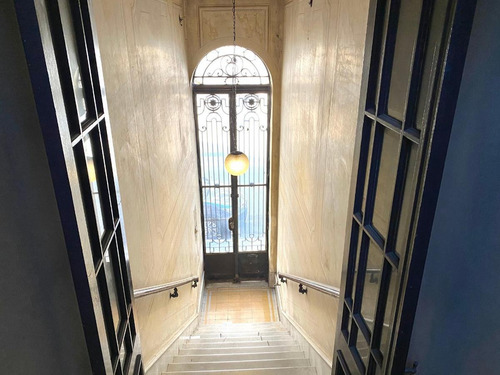 Imagen 22 de 28 de Casa De 6 Dormitorios En Venta En El Centro De Rosario