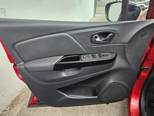 Renault Captur 2.0 Iconic At
