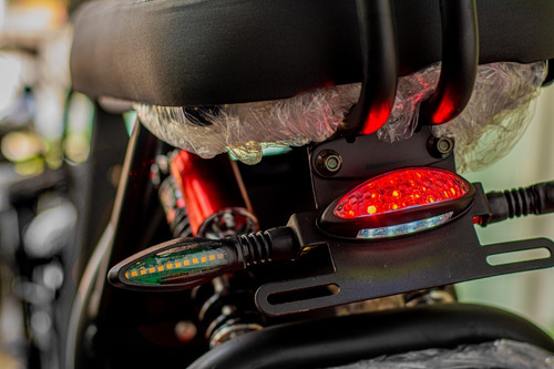 Imagem 10 de 15 de Scooter Elétrica