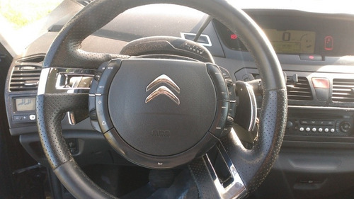 Imagem 8 de 15 de Citroën C4 Picasso 2012 2.0 5p