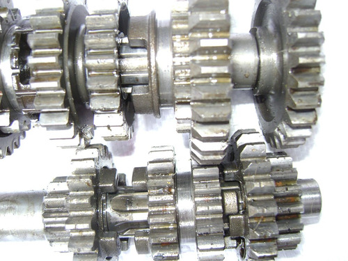 Imagen 3 de 3 de Caja De Moto Suzuki Ts125x F105