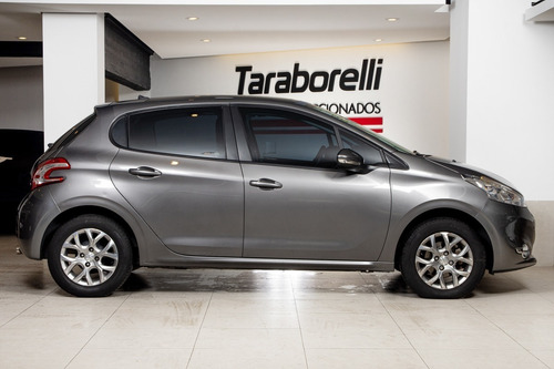 Peugeot 208 Allure 1.6 Touchscreen 2015 Taraborelli