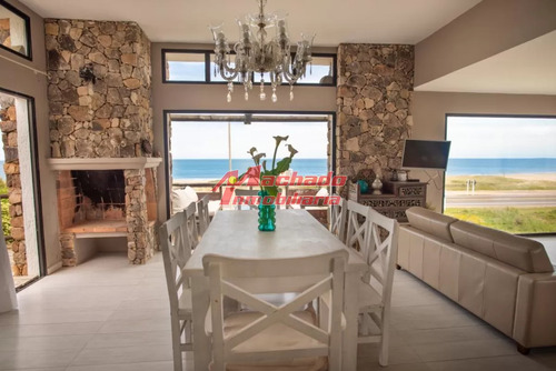 Casa En Alquiler Anual Con Vista Al Mar